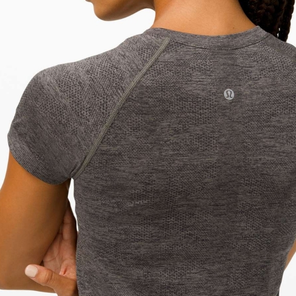 lululemon athletica Tops - Lululemon Swiftly Short Sleeve 2.0 Crew Variegated Mesh Camo Black/ Grey Sage 6